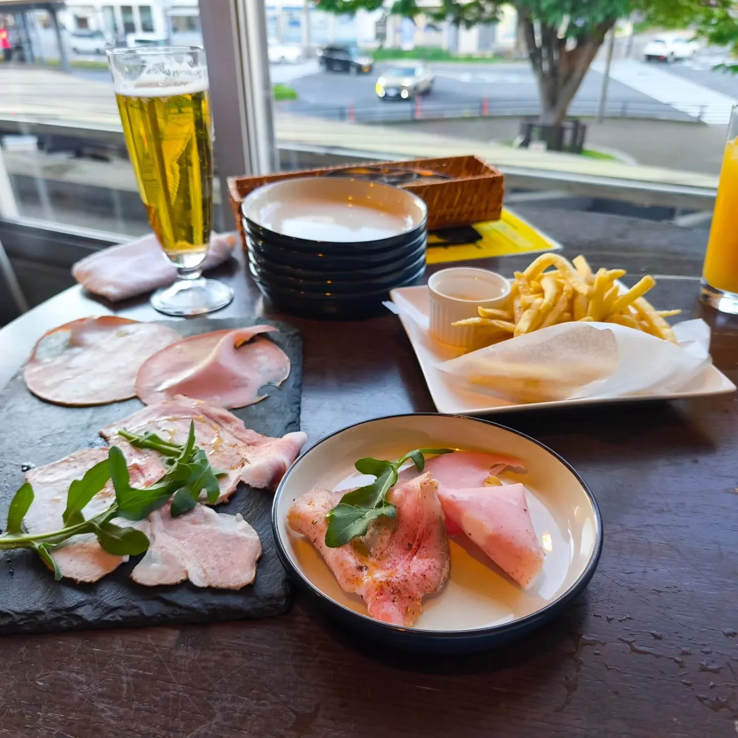 今晩は、僕が一番お世話になったご家庭との食事会でした。